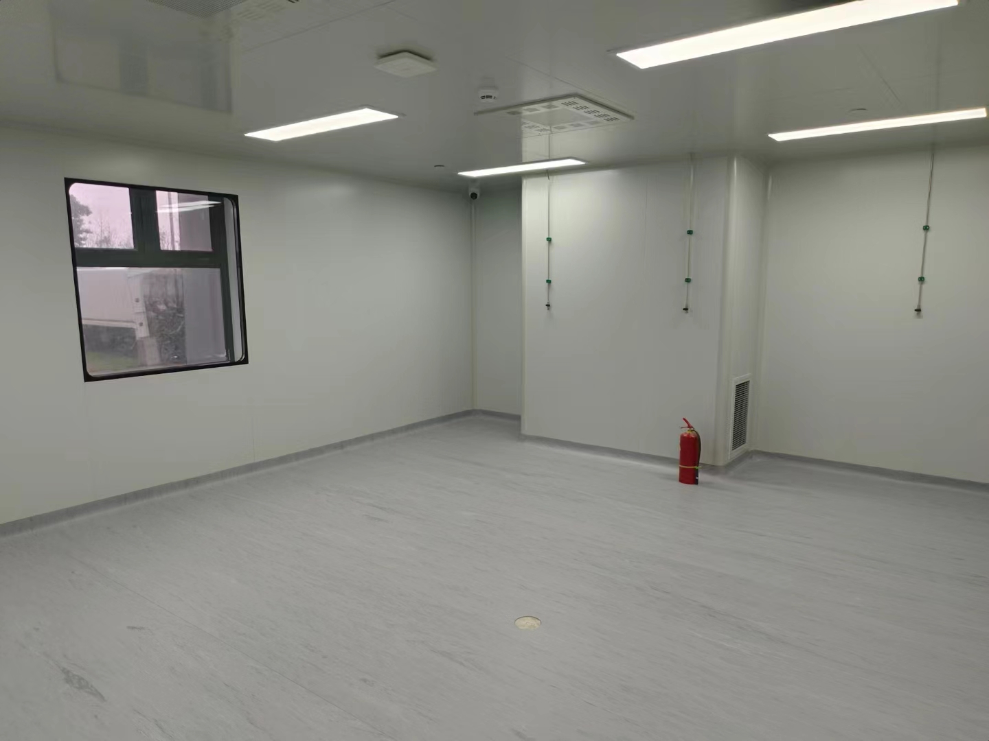 萬級(jí)三類醫(yī)療凈化車間裝修圖片 萬級(jí)三類醫(yī)療凈化車間裝修圖片